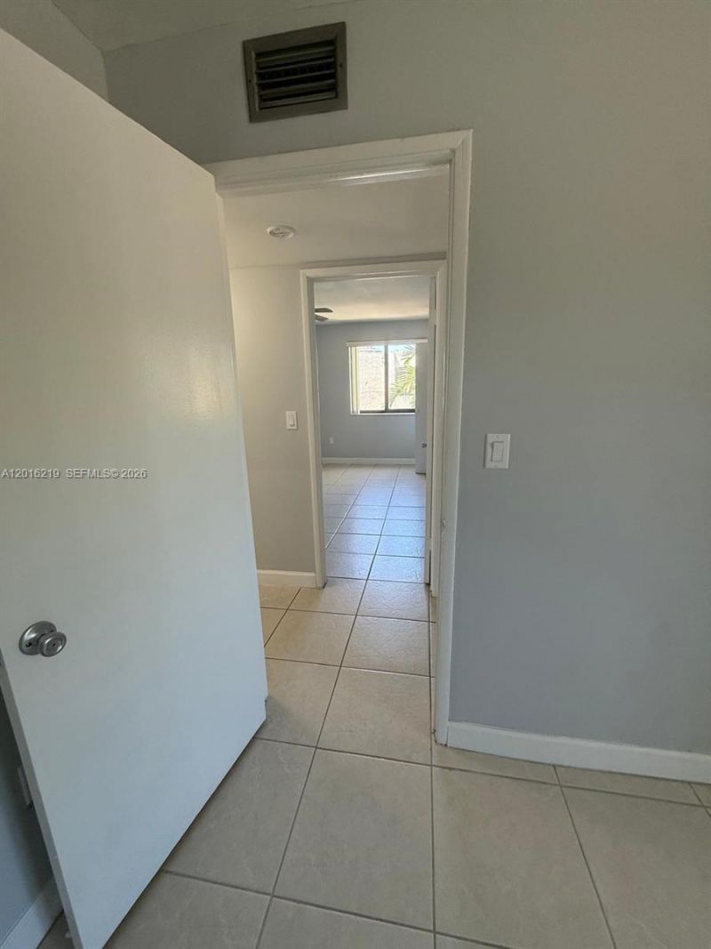 Please Call For Address, Unit 203, Miami, FL 33172 Photo