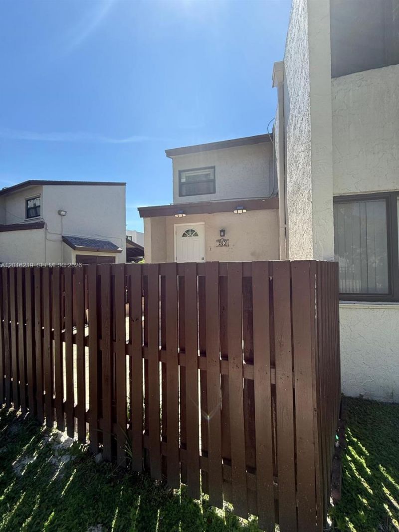 Please Call For Address, Unit 203, Miami, FL 33172 Photo