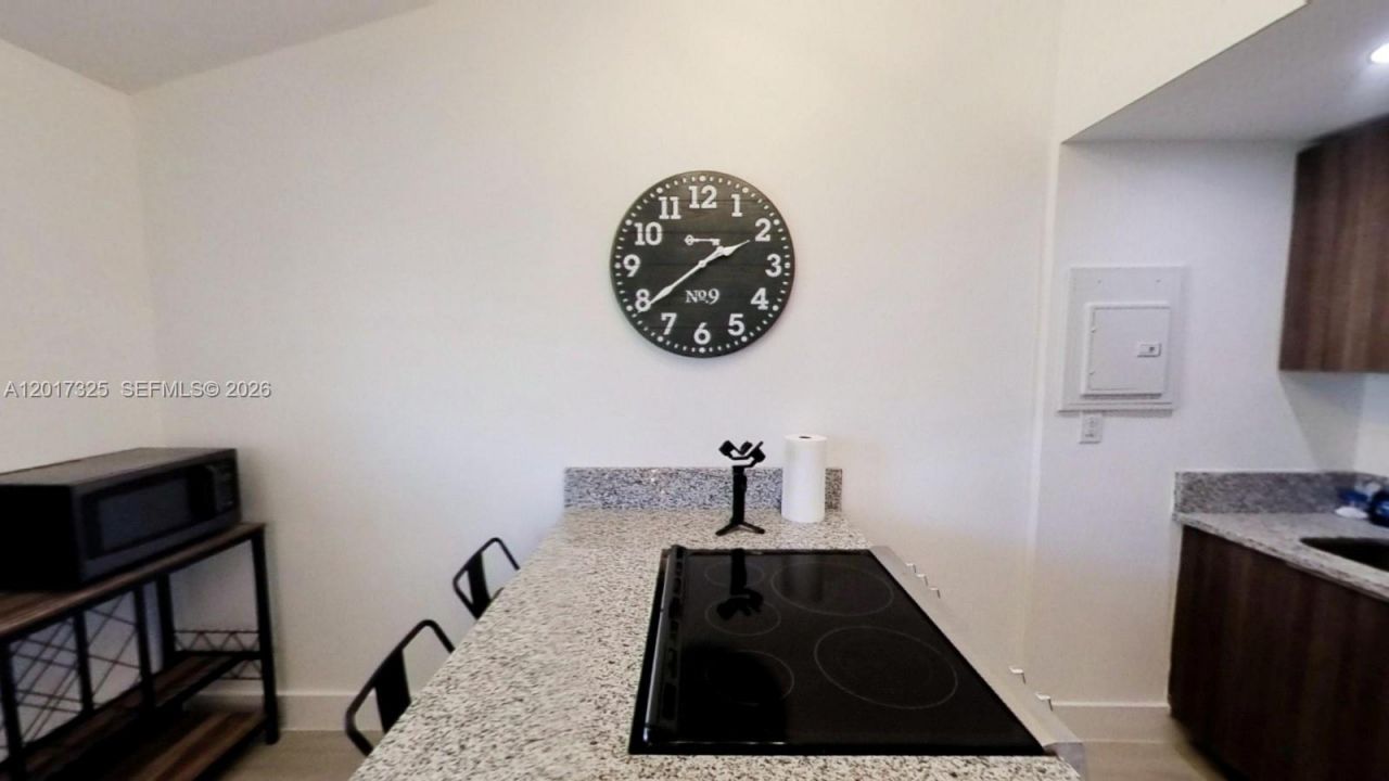 840 SW 7th St, Unit 852, Miami, FL 33130 Photo