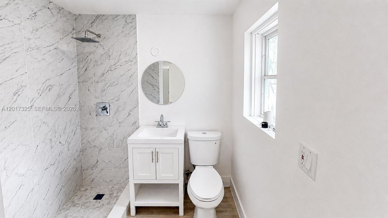 840 SW 7th St , Unit 852, Miami, FL 33130 Photo