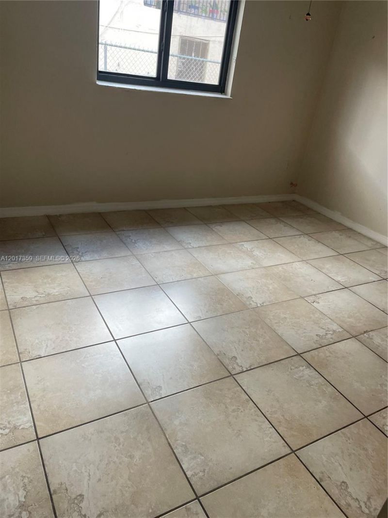 2332 W 56th St , Unit 7, Hialeah, FL 33016 Photo