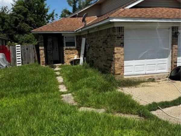 13641 N CAVELIER Drive , New Orleans, LA 70129