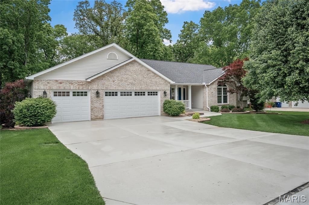 1963 Woodland Court, Wentzville, MO 63385 Main Photo