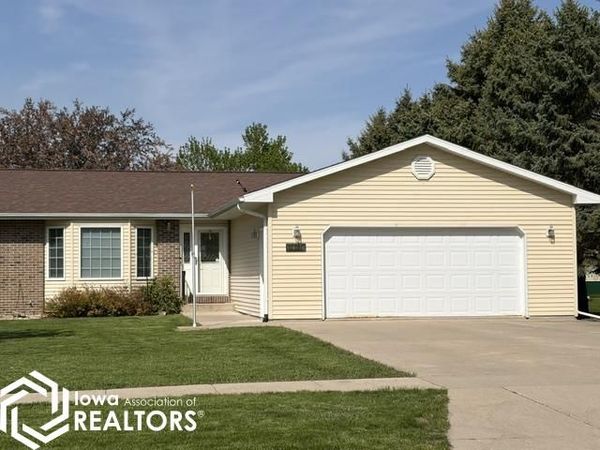 1617 N 8th Street, Clear Lake, IA 50428