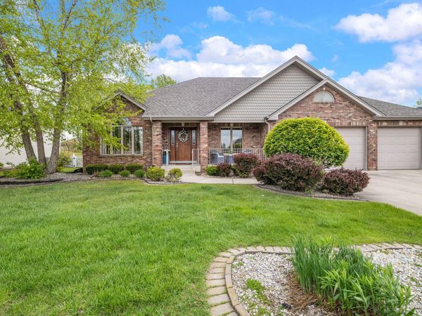 108 Exeter Road , Munster, IN 46321