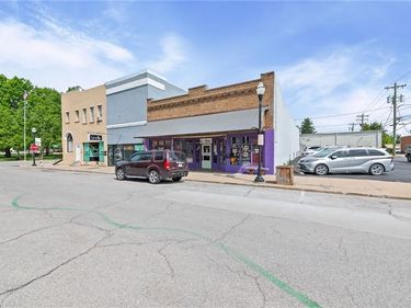 107 E 3rd Street, Cameron, MO 64429
