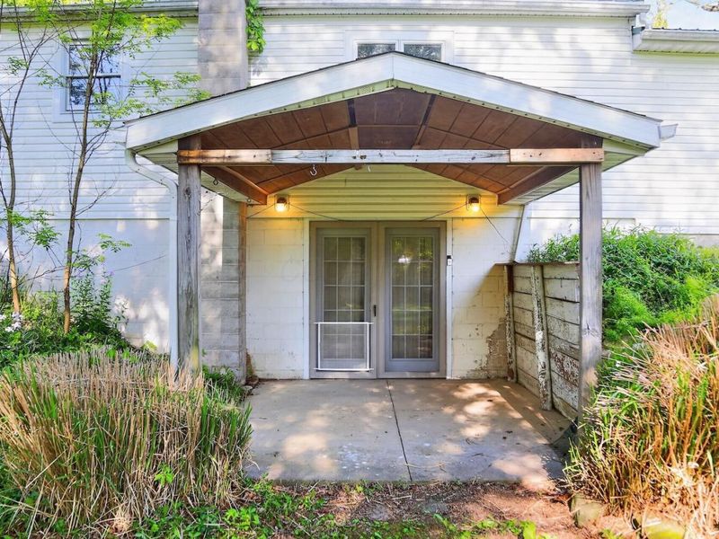 14222 Monroe Mills Road, Howard, OH 43028 Photo 15