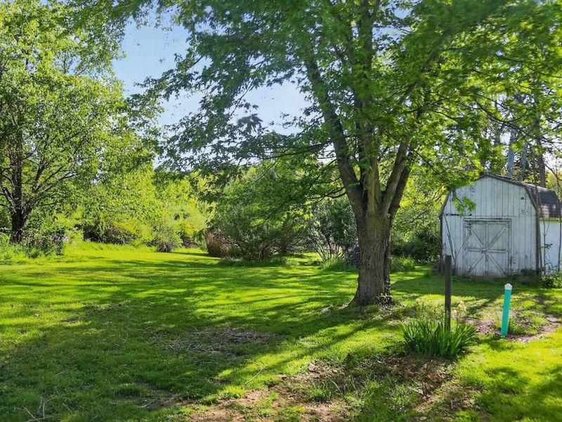 14222 Monroe Mills Road, Howard, OH 43028 Photo 17