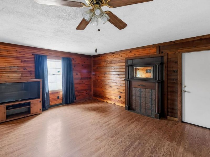 14222 Monroe Mills Road, Howard, OH 43028 Photo 5