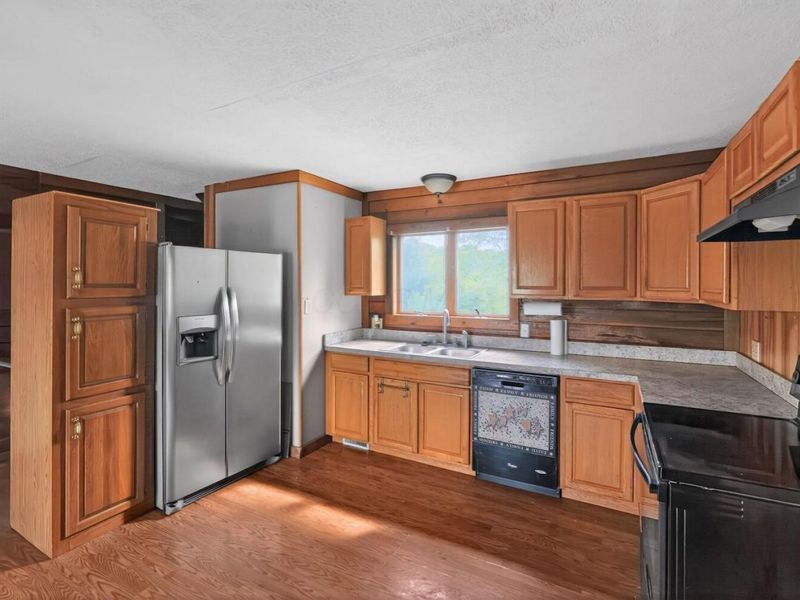 14222 Monroe Mills Road, Howard, OH 43028 Photo 6