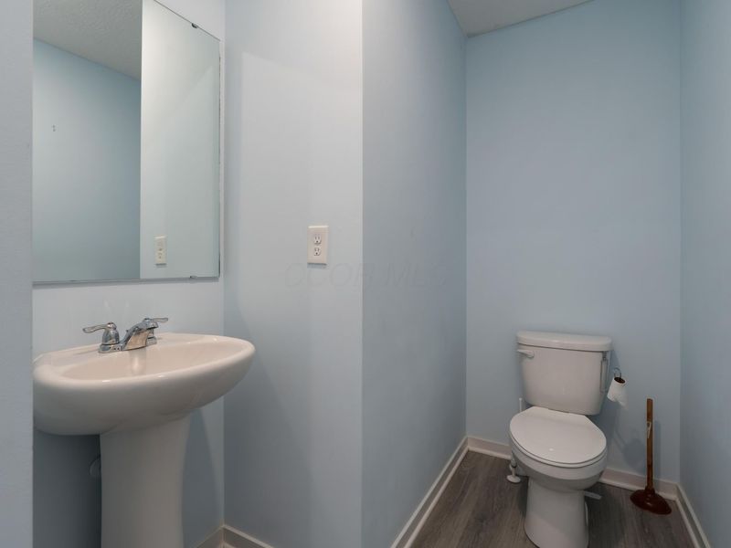 403 St James , Newark, OH 43055 Photo 24