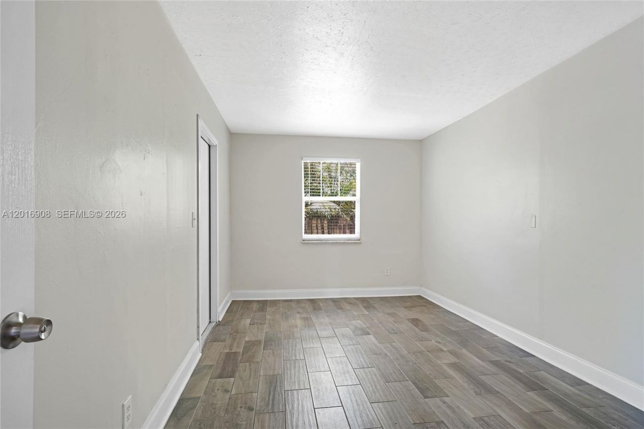 311 S Federal Hwy , Lake Worth, FL 33460 Photo