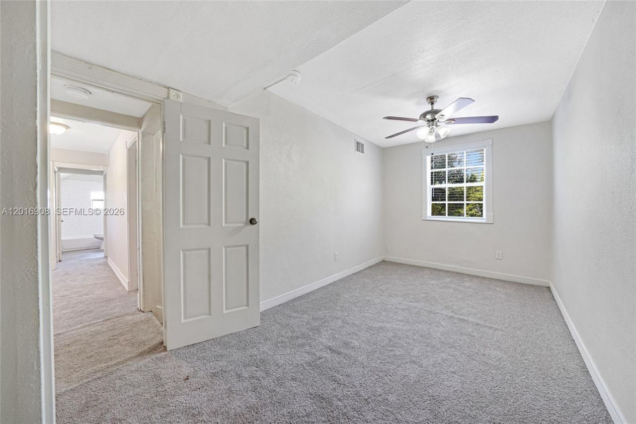 311 S Federal Hwy , Lake Worth, FL 33460 Photo