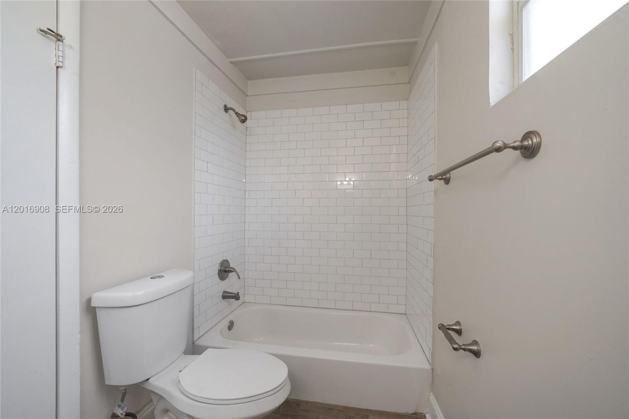 311 S Federal Hwy , Lake Worth, FL 33460 Photo