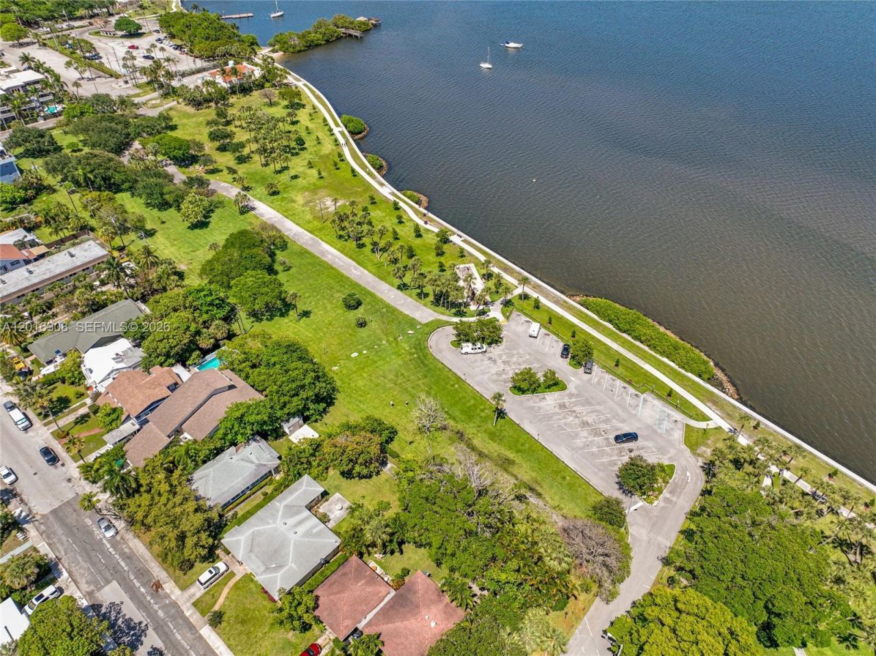 311 S Federal Hwy , Lake Worth, FL 33460 Photo