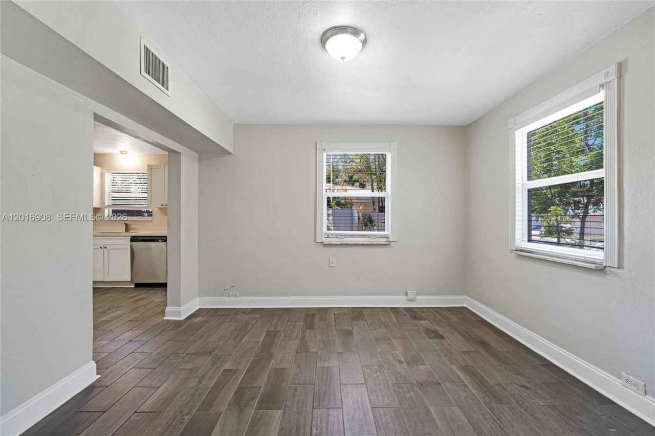 311 S Federal Hwy , Lake Worth, FL 33460 Photo