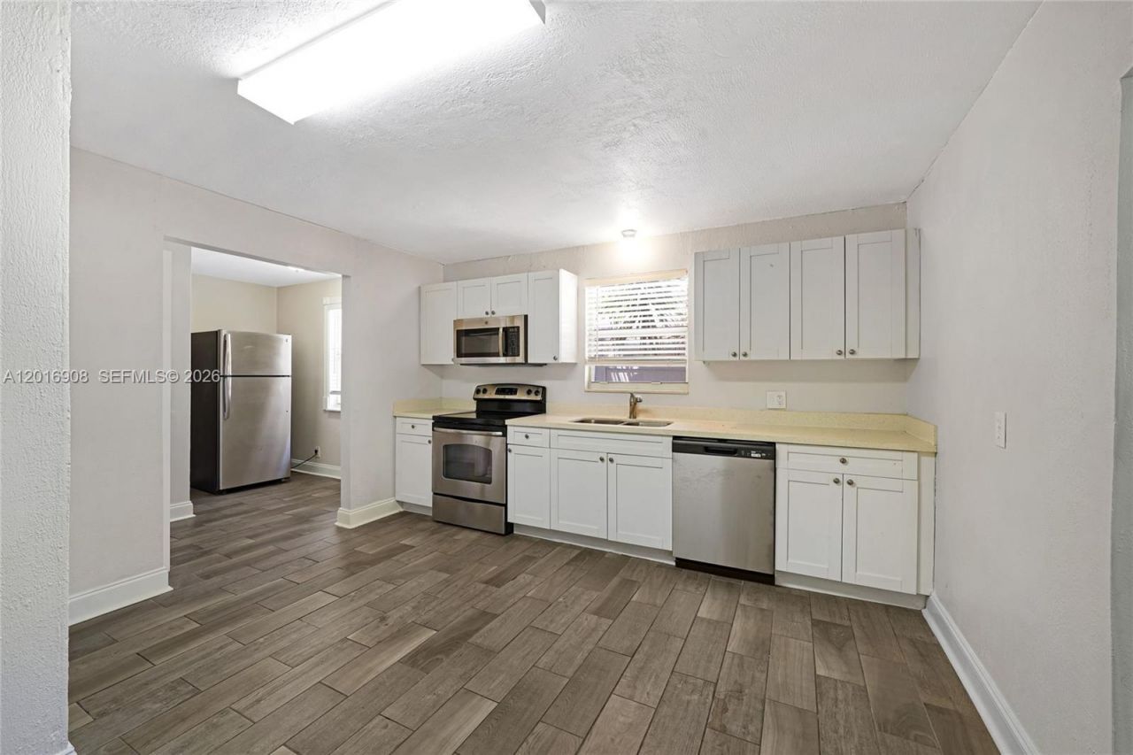 311 S Federal Hwy , Lake Worth, FL 33460 Photo