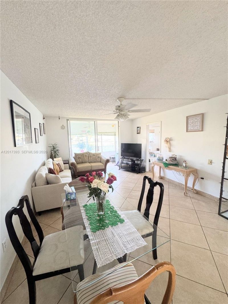 8130 Sunrise Lakes Blvd , Unit 202, Sunrise, FL 33322 Photo
