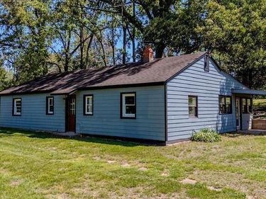 6182 ROCKFISH VALLEY HWY , AFTON, VA 22920