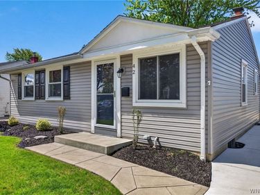 42 Wilmington Ave, Tonawanda, NY 14150