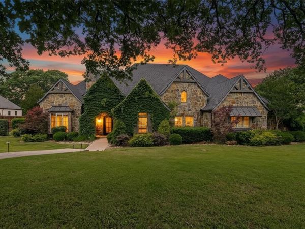 2042 Miracle Point Drive, Southlake, TX 76092