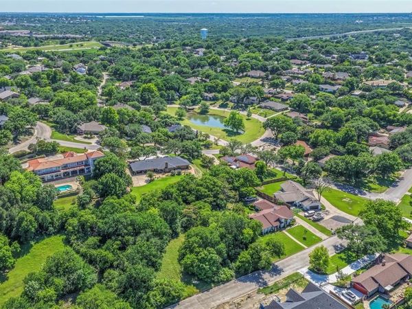 7 Legend Road , Benbrook, TX 76132