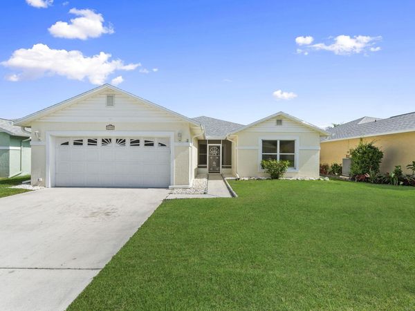 6150 Alexandria Circle, Fort Pierce, FL 34982