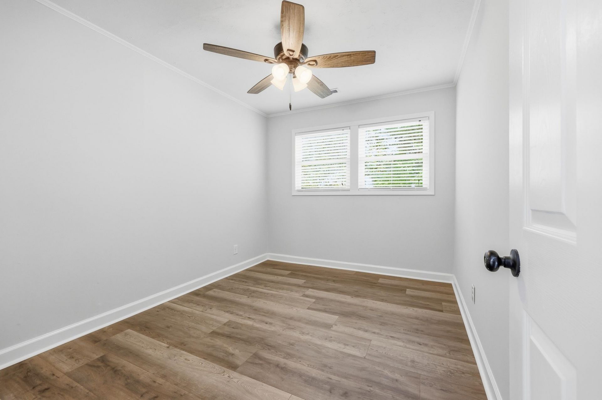 1302 Collins Park St.  Photo 12