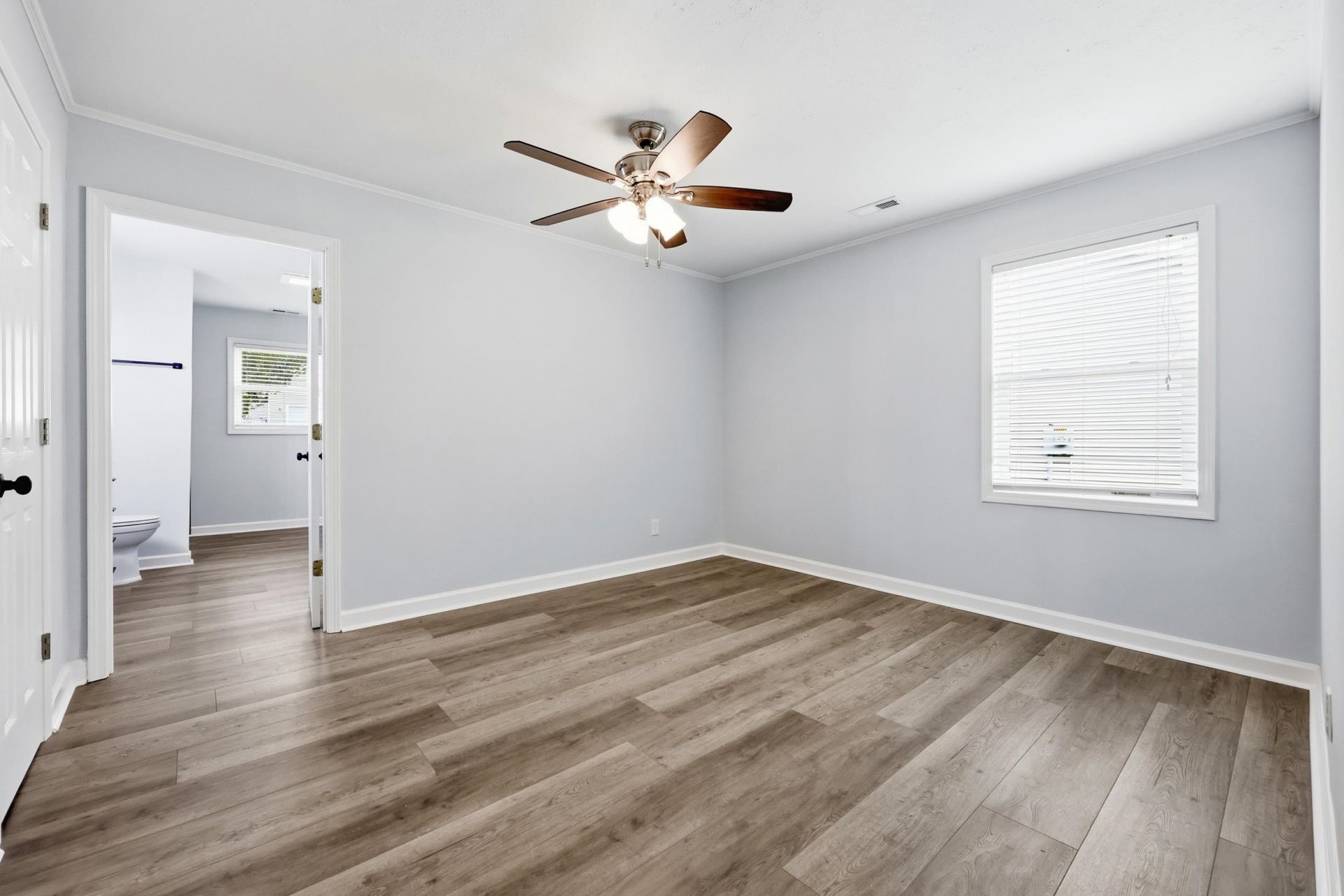 1302 Collins Park St.  Photo 17