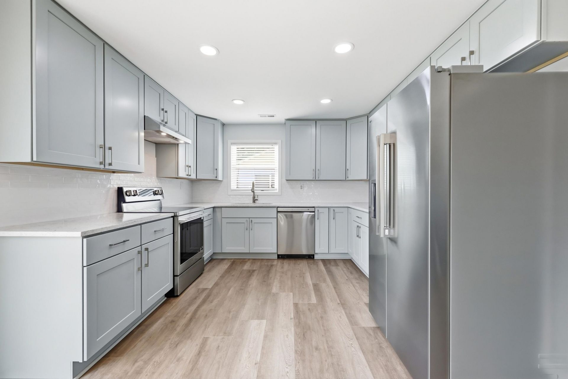 1302 Collins Park St.  Photo 6