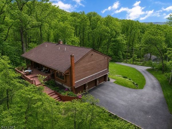 7 Sheba Dr, Vernon, NJ 07461