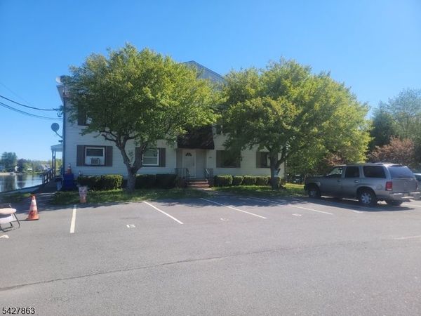 390 Lake Shore West, Unit H, Montague, NJ 07827