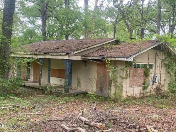 2480 Paden Street, Jackson, MS 39204