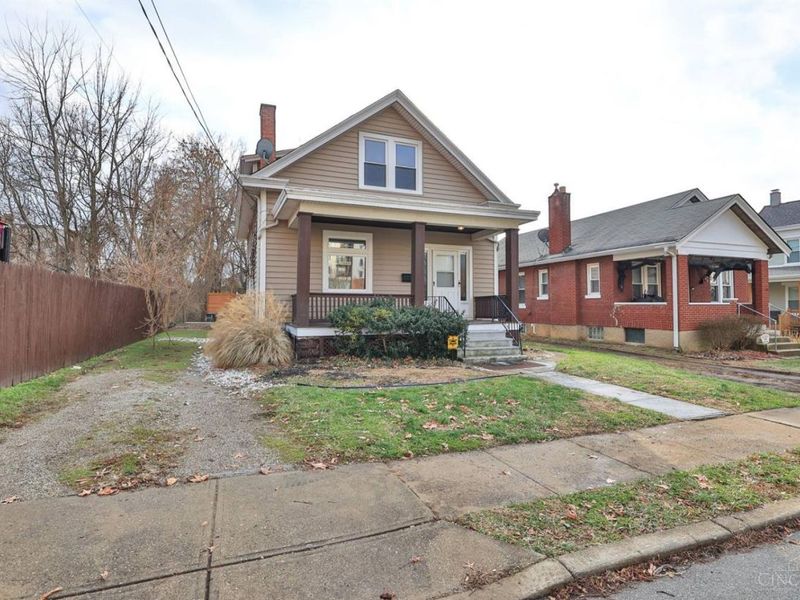 5807 Prentice Street, Cincinnati, OH 45227 Photo 2