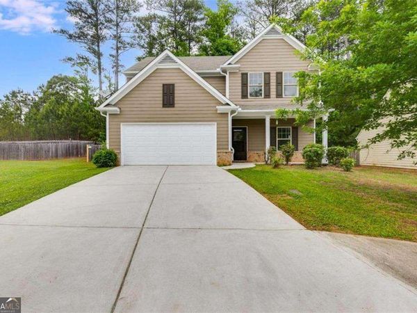 310 Saint Lucas Court, Fairburn, GA 30213