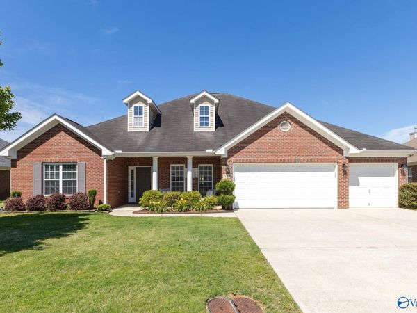7006 Freedom Park Circle, Owens Cross Roads, AL 35763