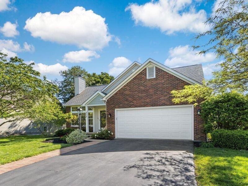 4338 Brickwood Drive, Hilliard, OH 43026 Photo 3