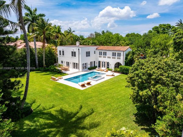 1228 Alhambra Cir, Coral Gables, FL 33134