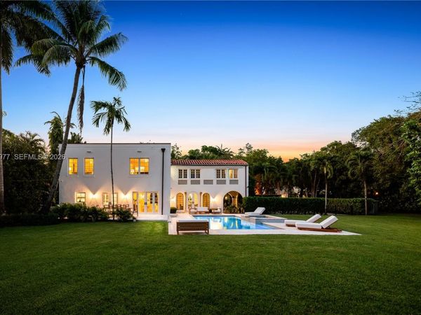 1228 Alhambra Cir, Coral Gables, FL 33134