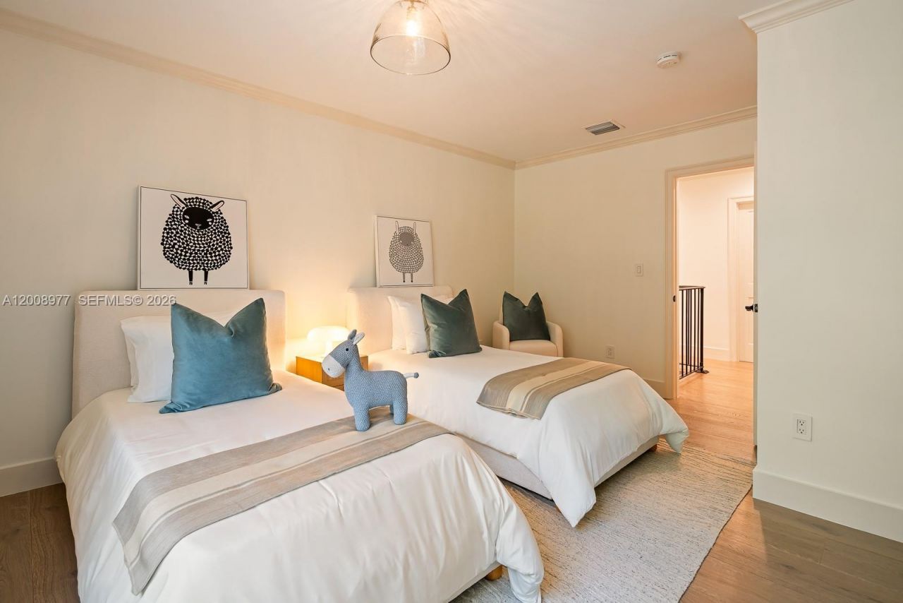 1228 Alhambra Cir, Coral Gables, FL 33134 Photo