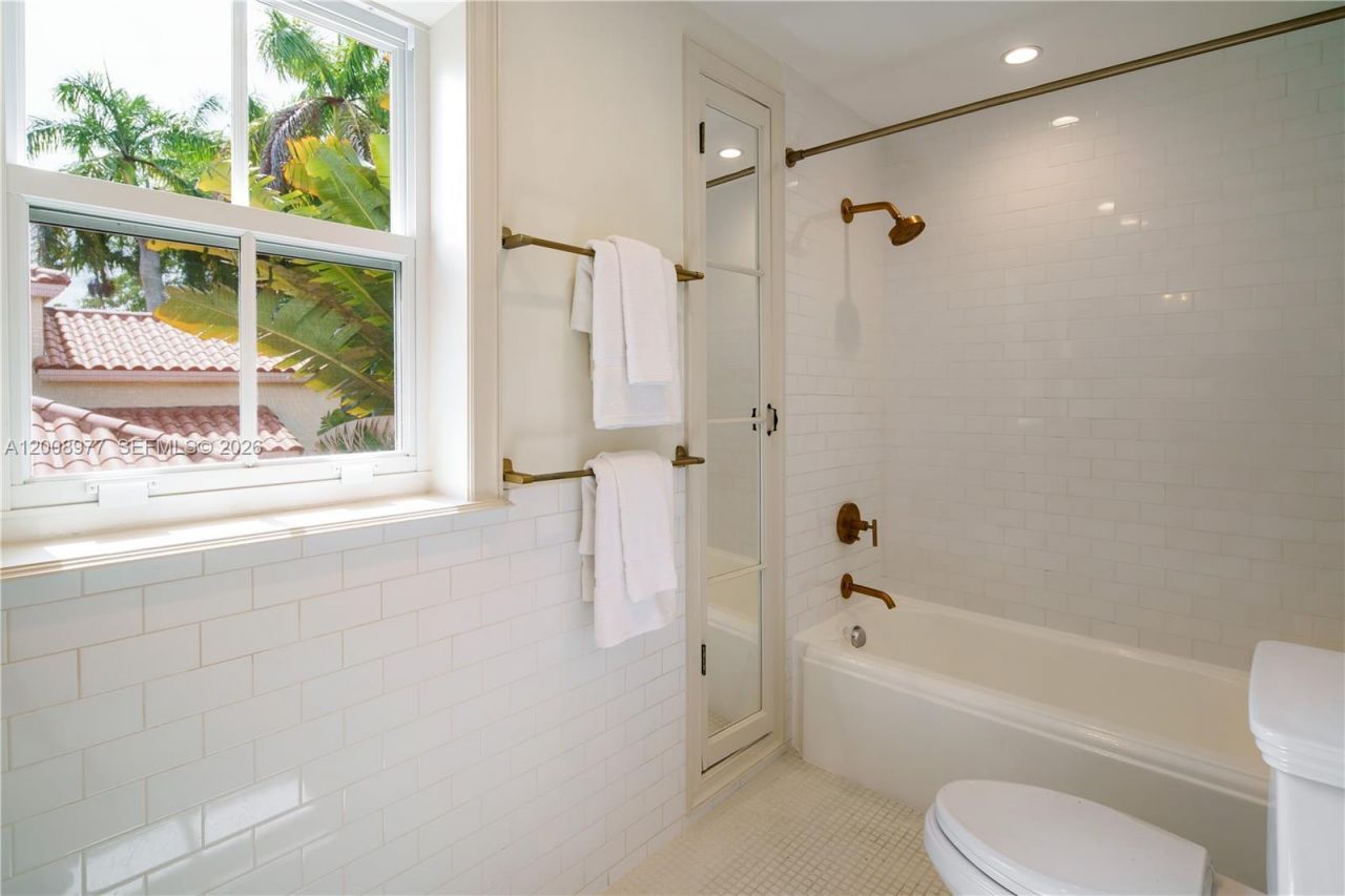 1228 Alhambra Cir, Coral Gables, FL 33134 Photo