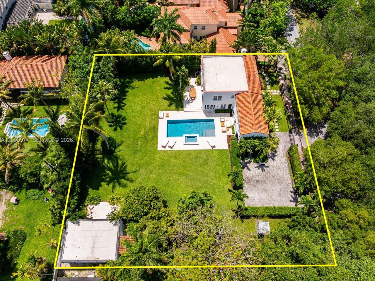 1228 Alhambra Cir, Coral Gables, FL 33134 Photo