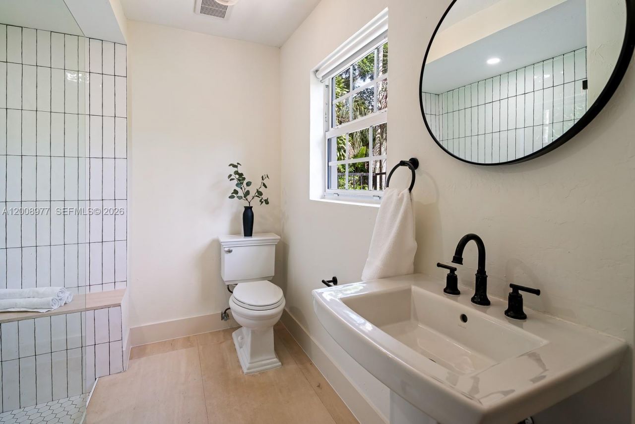 1228 Alhambra Cir, Coral Gables, FL 33134 Photo