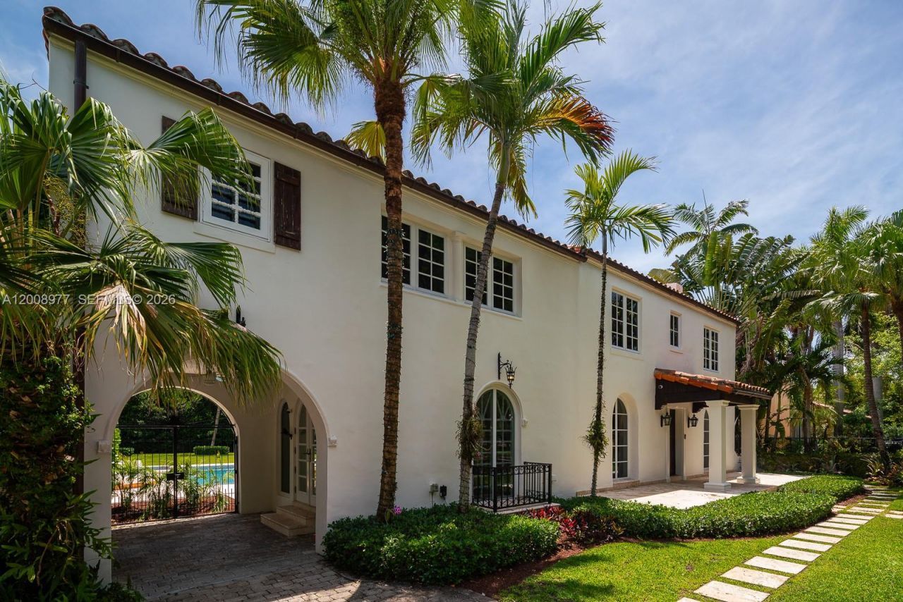 1228 Alhambra Cir, Coral Gables, FL 33134 Photo