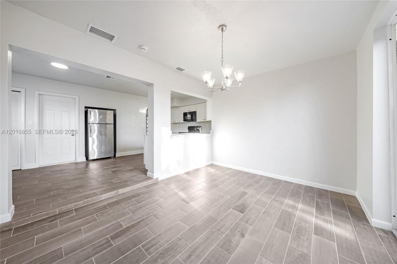 4301 NW 35th Ave , Lauderdale Lakes, FL 33309 Photo