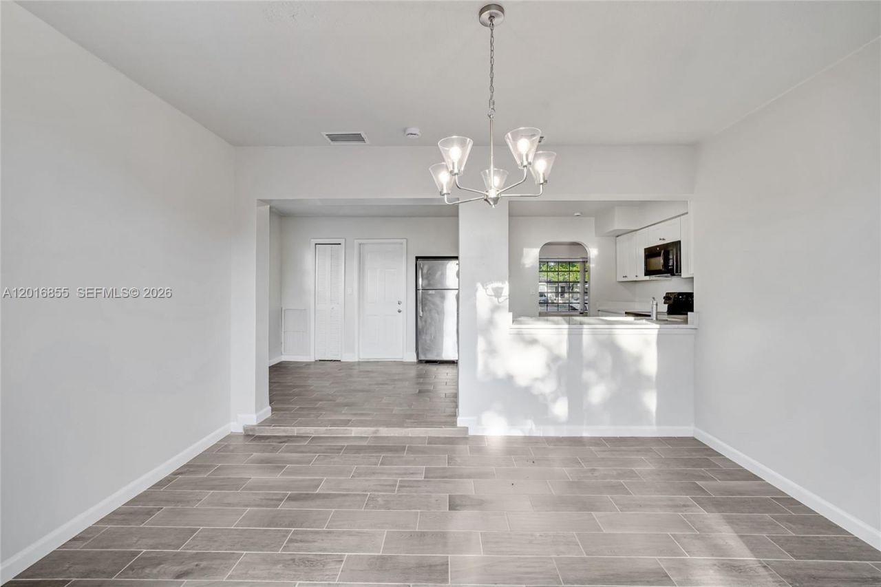 4301 NW 35th Ave , Lauderdale Lakes, FL 33309 Photo