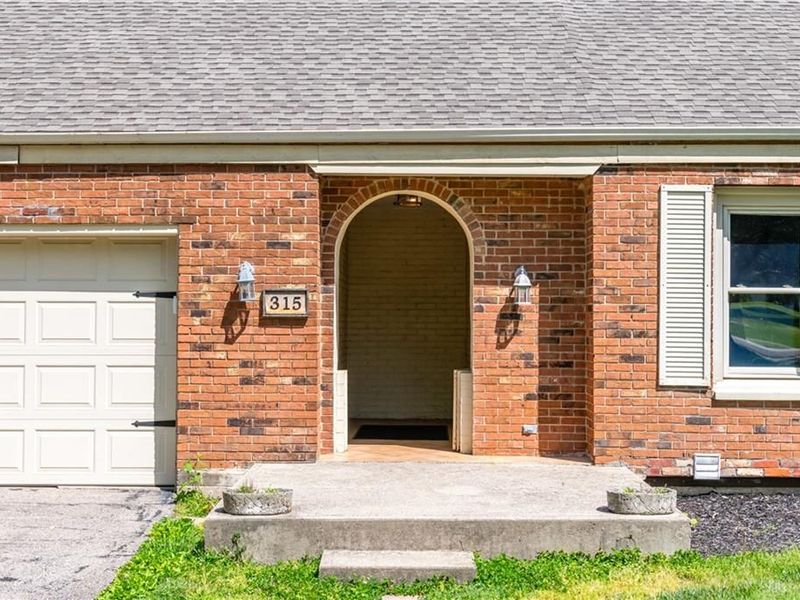 315 E Westbrook Road, Clayton, OH 45415 Photo 5