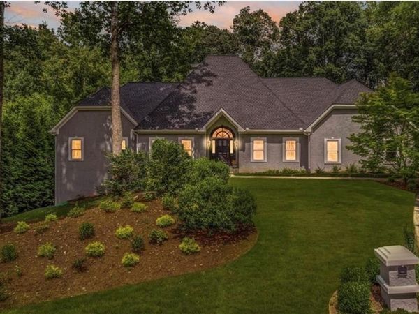 160 Grogans Landing , Atlanta, GA 30350