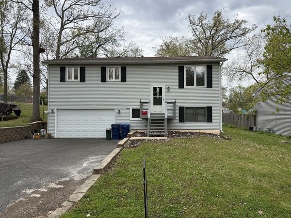 8910 Memory Trail , Wonder Lake, IL 60097