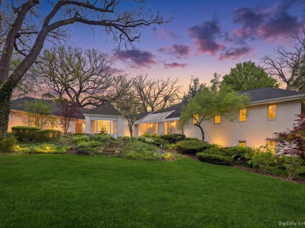534 Plymouth Court, Frankfort, IL 60423